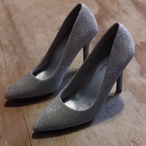 Elegant Glittering Silver Heels